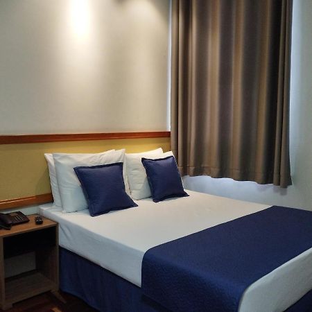 Summit Inn Hotel Pouso Alegre Bagian luar foto