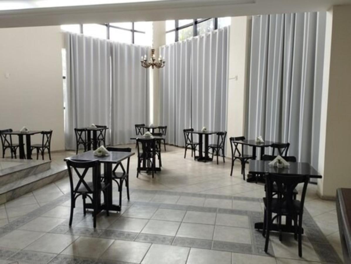 Summit Inn Hotel Pouso Alegre Bagian luar foto