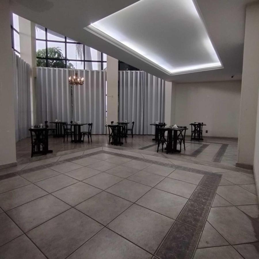 Summit Inn Hotel Pouso Alegre Bagian luar foto