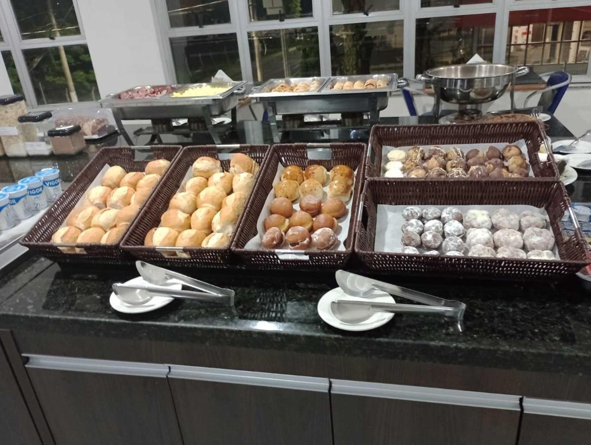 Summit Inn Hotel Pouso Alegre Bagian luar foto
