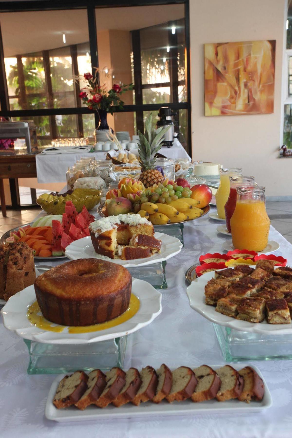 Summit Inn Hotel Pouso Alegre Bagian luar foto